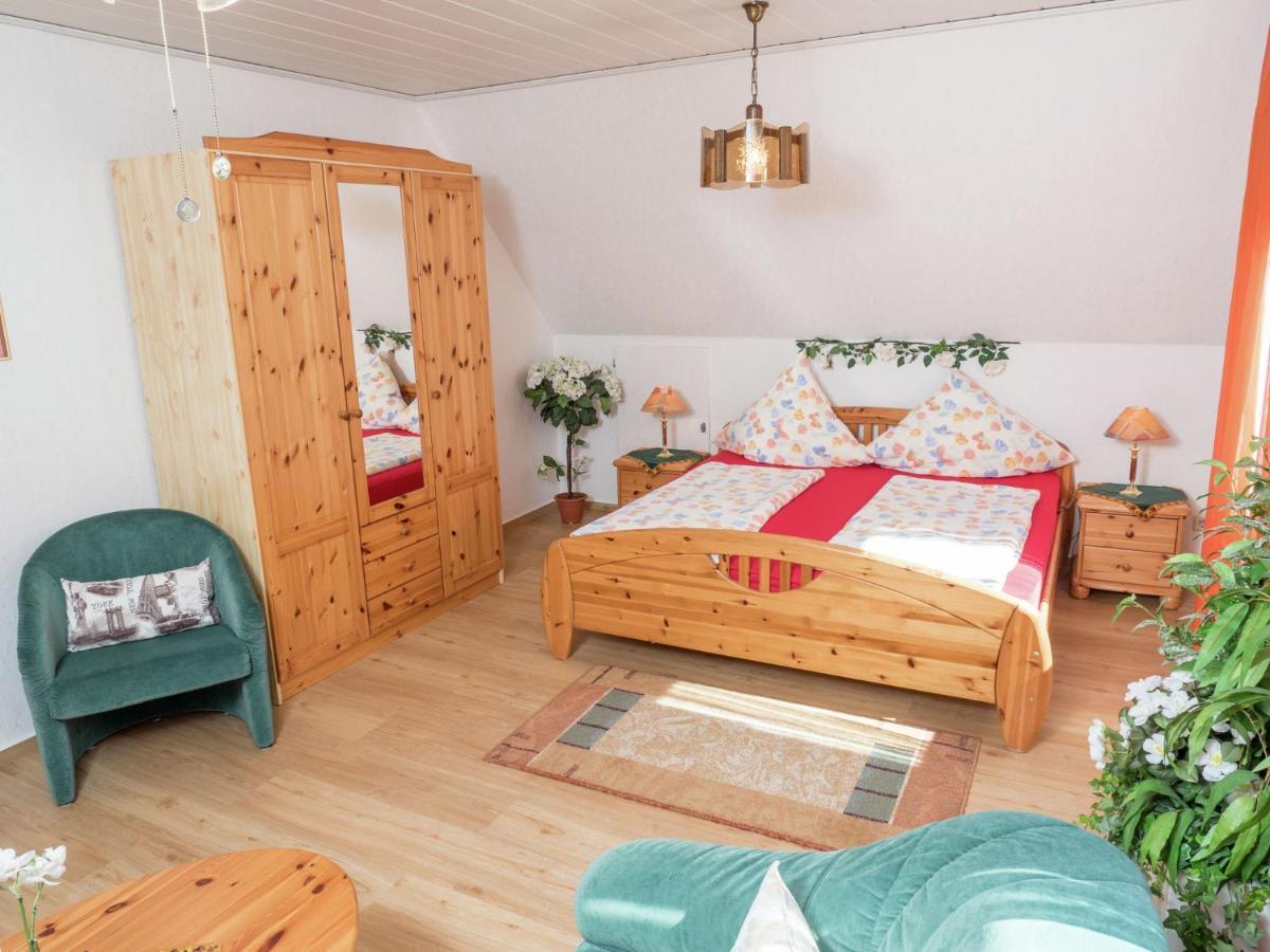 Cheerful Apartment Near City Centre Of Haslach 哈斯拉赫 外观 照片