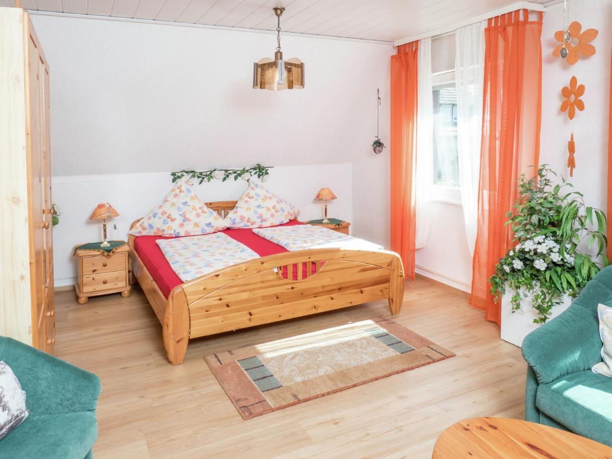 Cheerful Apartment Near City Centre Of Haslach 哈斯拉赫 外观 照片
